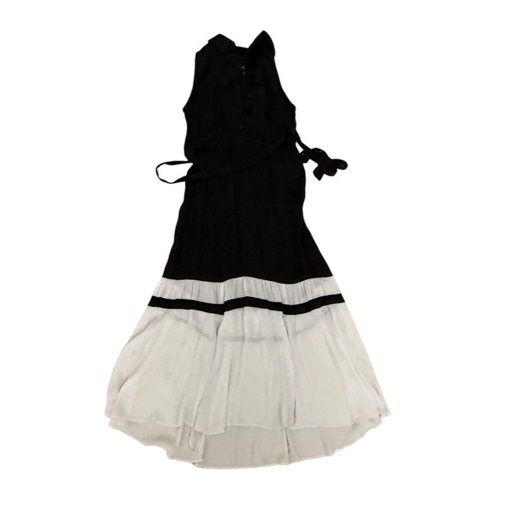 Black and White Sleeveless Maxi Dress